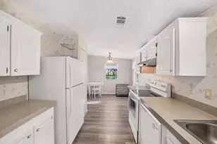 6051 SE 148th Terrace, Morriston, FL 32668 - Photo 17