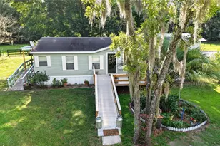 6051 SE 148th Terrace, Morriston, FL 32668 - Photo 5
