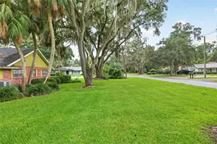 2011 SE 14th Ln, Ocala, FL 34471 - Photo 11