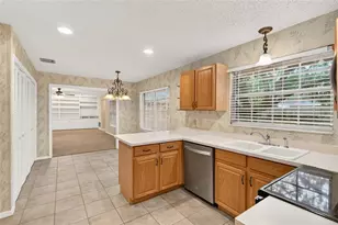2011 SE 14th Ln, Ocala, FL 34471 - Photo 37