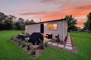 8600 NE 41st Ct, Anthony, FL 32617 - Photo 1
