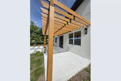 17951 SE 62nd Street, Morriston, FL 32668 - Photo 9