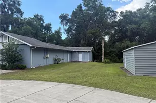 5561 NE 35th St, Silver Springs, FL 34488 - Photo 17