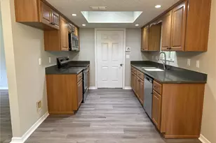 17655 SE 102nd Cir, Summerfield, FL 34491 - Photo 5