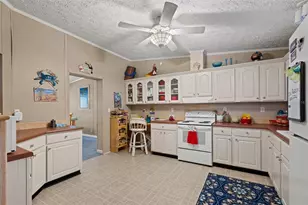 1411 SE State Road 121, Morriston, FL 32668 - Photo 15