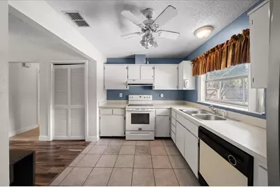 5346 Harbinger Road, Spring Hill, FL 34608 - Photo 9