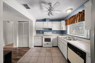 5346 Harbinger Rd, Spring Hill, FL 34608 - Photo 9