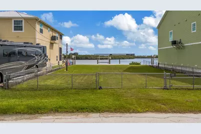 6522 Seaview Boulevard, Hudson, FL 34667 - Photo 29