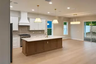 1911 SE 27th Rd, Ocala, FL 34471 - Photo 3