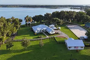11811 SE Sunset Harbor Rd, Weirsdale, FL 32195 - Photo 1