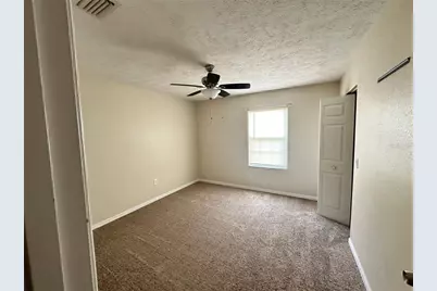 5953 NE 62nd Court Road, Silver Springs, FL 34488 - Photo 3
