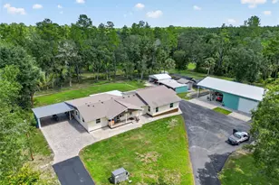 12151 NE 52nd Place Rd, Silver Springs, FL 34488 - Photo 3