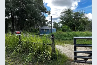418 N Pine Street, Bronson, FL 32621 - Photo 9