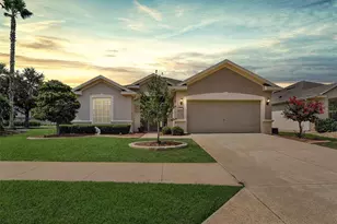9432 SW 66th Loop, Ocala, FL 34481 - Photo 1