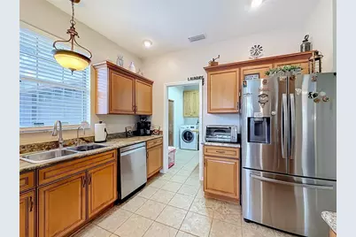 803 Crestview Circle N, Wildwood, FL 34785 - Photo 15