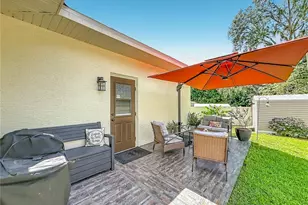 803 Crestview Cir N, Wildwood, FL 34785 - Photo 47