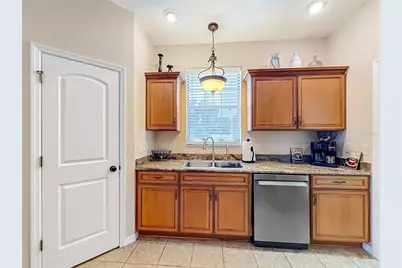 803 Crestview Circle N, Wildwood, FL 34785 - Photo 21