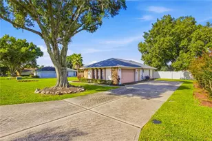 7926 W Ridge Pointe Dr, Lakeland, FL 33810 - Photo 3