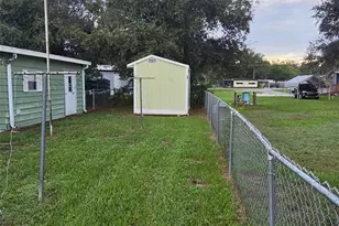 17355 SE 21st St, Silver Springs, FL 34488 - Photo 5
