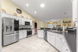 9605 SE 136th Pl, Summerfield, FL 34491 - Photo 11