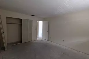 5980 Terrace Park Dr N, Saint Petersburg, FL 33709 - Photo 5