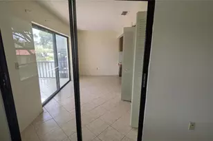 5980 Terrace Park Dr N, Saint Petersburg, FL 33709 - Photo 21