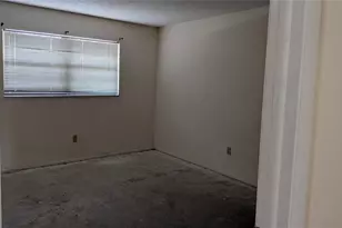 5980 Terrace Park Dr N, Saint Petersburg, FL 33709 - Photo 11