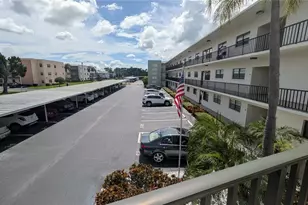5980 Terrace Park Dr N, Saint Petersburg, FL 33709 - Photo 27