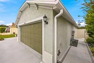 3553 Connor Wy, The Villages, FL 32163 - Photo 3