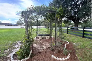 6346 NE 61st Ave Rd, Silver Springs, FL 34488 - Photo 29