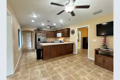 6346 NE 61st Avenue Road, Silver Springs, FL 34488 - Photo 9