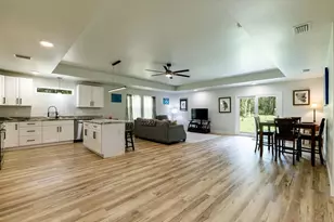 10391 NE 72nd St, Bronson, FL 32621 - Photo 7