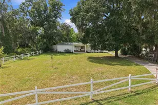 17490 SE 24th Lane Rd, Silver Springs, FL 34488 - Photo 9