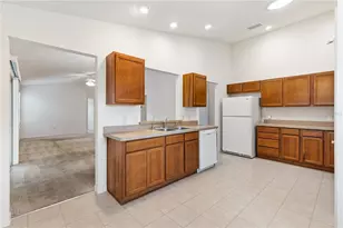 2573 Edenville Path, The Villages, FL 32162 - Photo 7