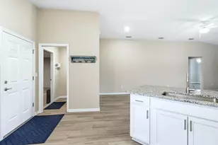 10526 S Drew Bryant Cir, Floral City, FL 34436 - Photo 7