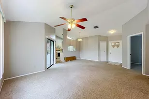 2943 Roundabout Ln, Orlando, FL 32818 - Photo 9
