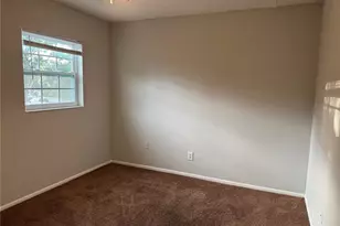 2884 Somerset Park Dr, Tampa, FL 33613 - Photo 49