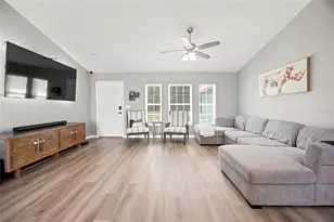 15093 SE 93rd Ct, Summerfield, FL 34491 - Photo 3