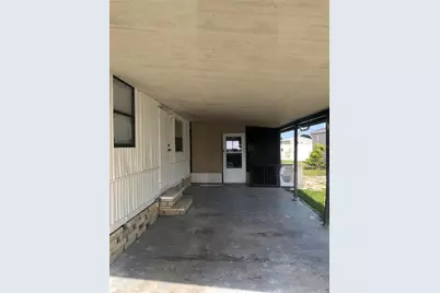5304 Croton Street, Zephyrhills, FL 33541 - Photo 9