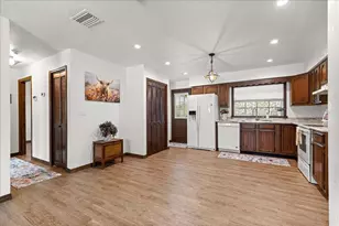 5741 NE 4th Pl, Ocala, FL 34470 - Photo 9