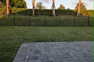 8582 Dahlia Cir, Port Saint Lucie, FL 34986 - Photo 21