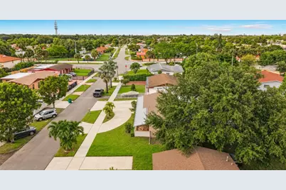 19731 NW 33rd Avenue, Miami Gardens, FL 33056 - Photo 43