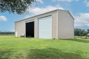 4951 SE 212th Ct, Morriston, FL 32668 - Photo 5