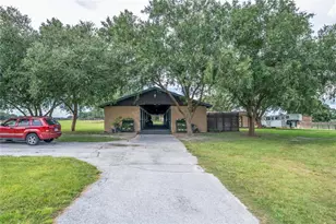 4951 SE 212th Ct, Morriston, FL 32668 - Photo 3