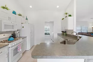 1099 S Brookfield Dr, Lecanto, FL 34461 - Photo 9
