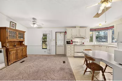 2185 SE 173rd Avenue, Silver Springs, FL 34488 - Photo 9