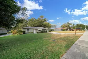 2810 SE Lake Weir Ave, Ocala, FL 34471 - Photo 3