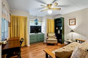 309 Sheerwood Dr, Lady Lake, FL 32159 - Photo 17