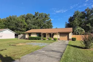 2831 NE 35th St, Ocala, FL 34479 - Photo 3