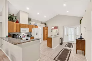 11657 SW 72nd Cir, Ocala, FL 34476 - Photo 7